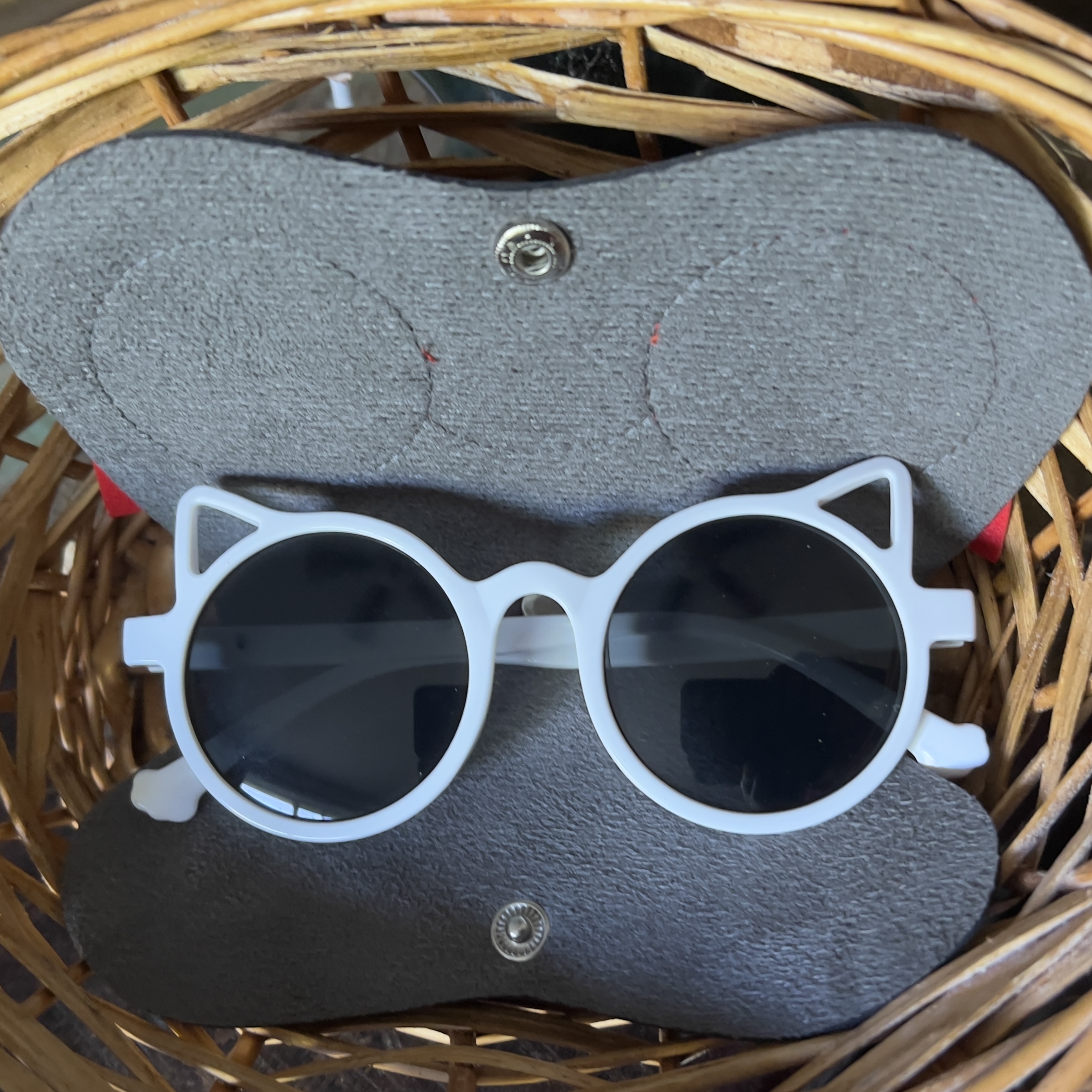 Cute owl holder for glasses - pictured open.